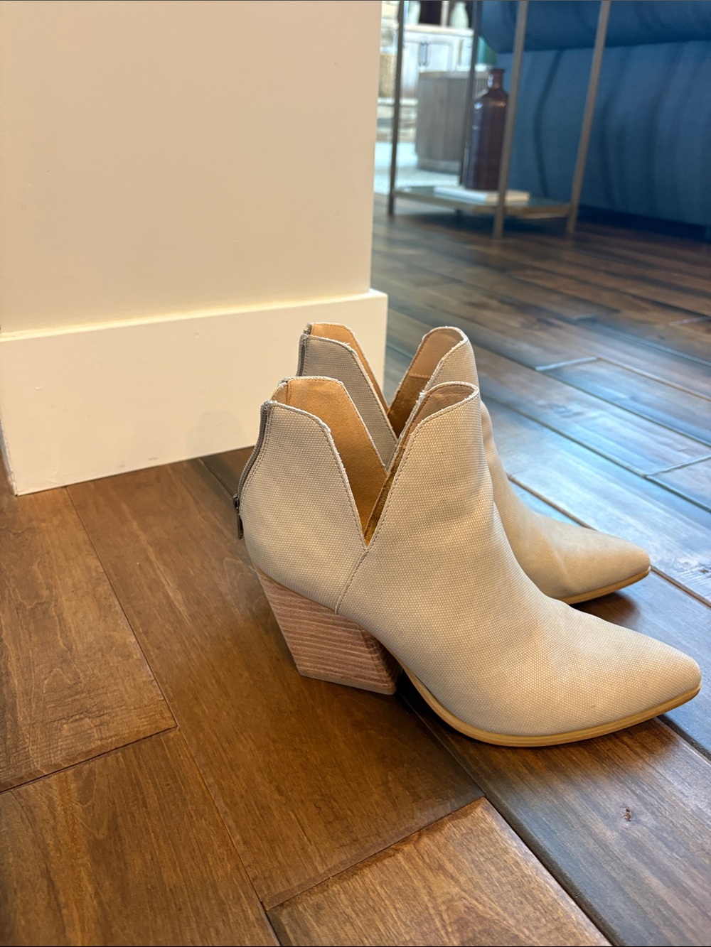 Women’s Light Gray Pointed Ankle Booties with Stacked Heel
